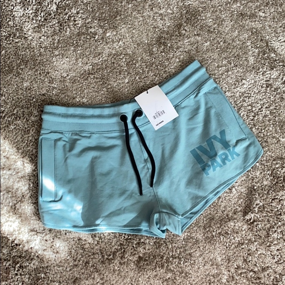 *SOLD *IVY PARK Runner Shorts - Picture 1 of 4